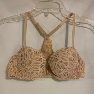 Victoria’s Secret cream Lacey front closure bra| 34C